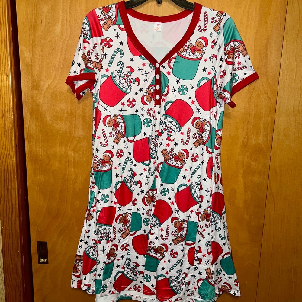 New Shirley and Stone Cocoa nightgown size extra small